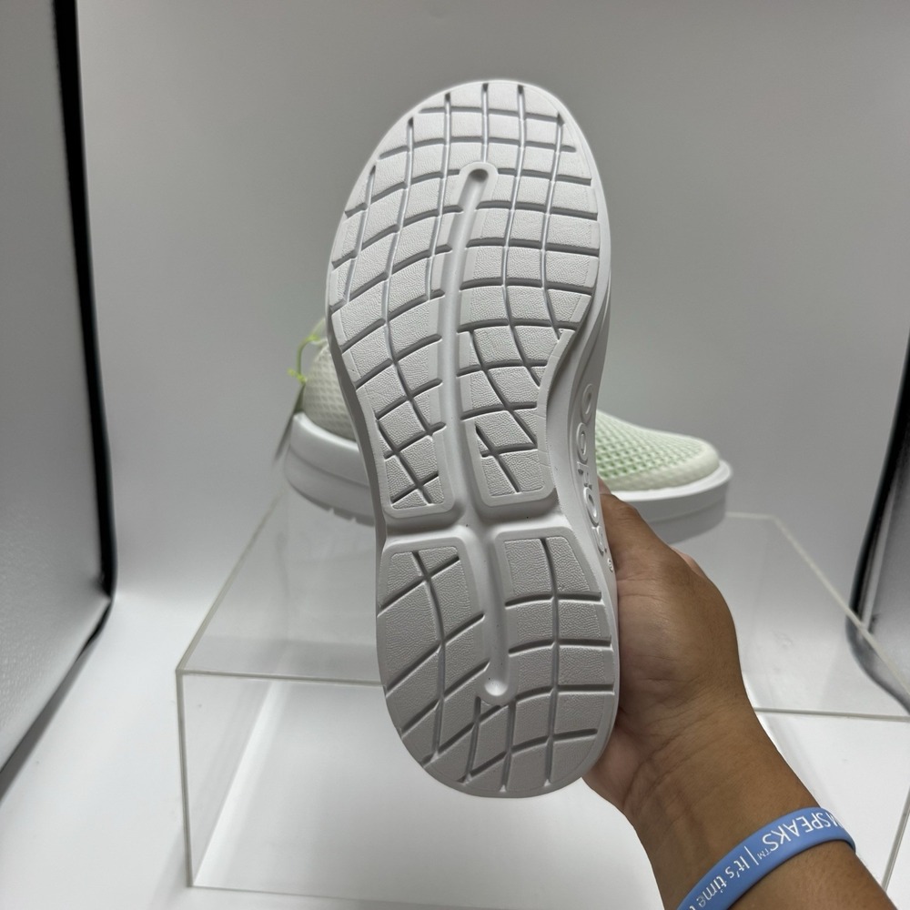 Brand New OOFOS OOmega Chukka Recovery White Slip On Shoes Women's Size 6.5 - Picture 7 of 9